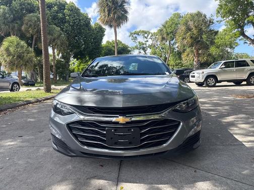 Sterling Gray Metallic 2023 Chevrolet Malibu LT