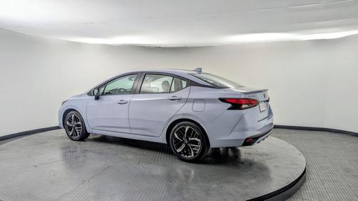 2024 Nissan Versa 1.6 S