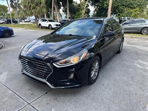 2019 Hyundai SONATA SE