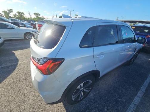 2024 Mitsubishi Outlander Sport SE