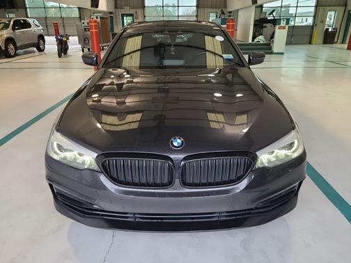 2019 BMW 540 i