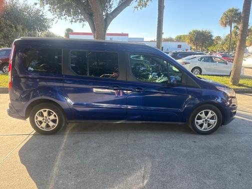2017 Ford Transit Connect Titanium w/Rear Liftgate