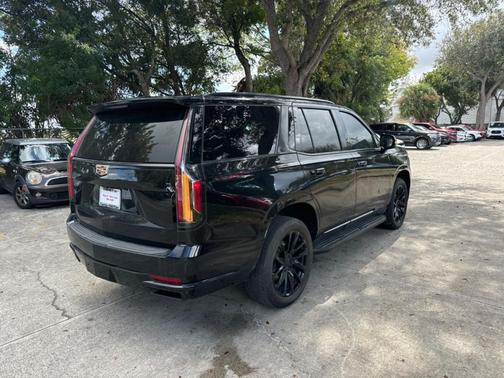 2022 Cadillac Escalade Premium Luxury