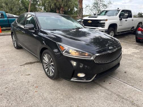 2019 Kia Cadenza Premium
