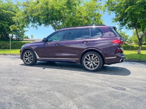 2020 BMW X7 M50i