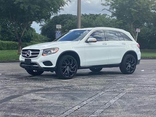 2019 Mercedes-Benz GLC 300 Base