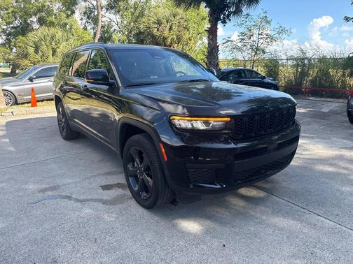 2023 Jeep Grand Cherokee L Altitude