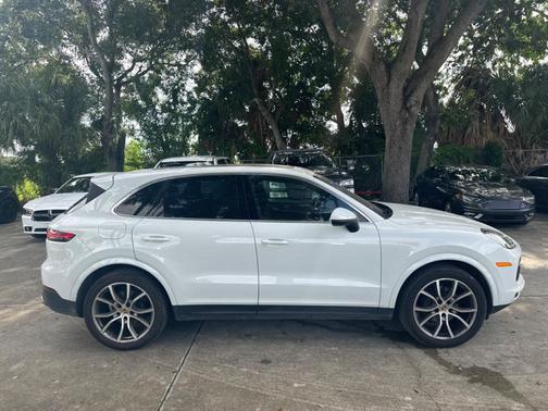 2019 Porsche Cayenne SUV