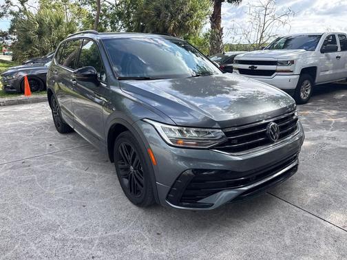 Gray 2022 Volkswagen Tiguan 2.0T SE R-Line Black