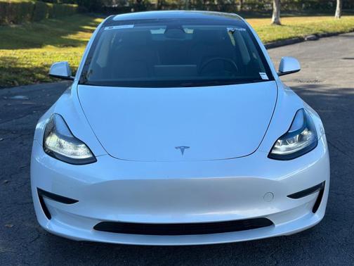 2023 Tesla Model 3 Standard Range