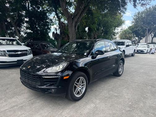 2018 Porsche Macan Sport Edition