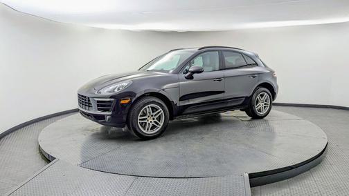 2018 Porsche Macan Sport Edition