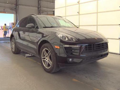 2018 Porsche Macan Sport Edition