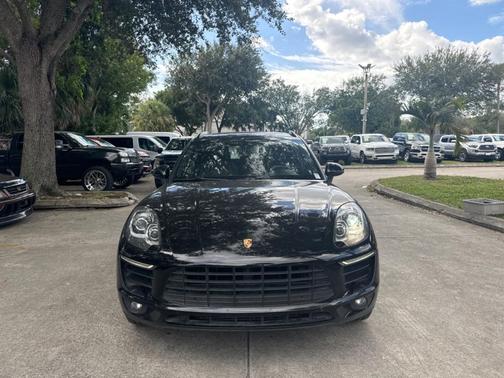 2018 Porsche Macan Sport Edition
