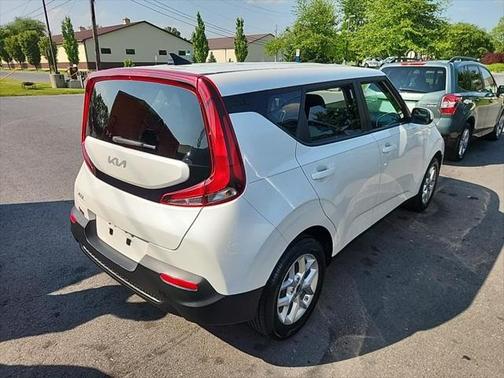2022 Kia Soul LX