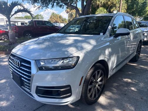 Glacier White Metallic 2018 Audi Q7 3.0T Premium Plus