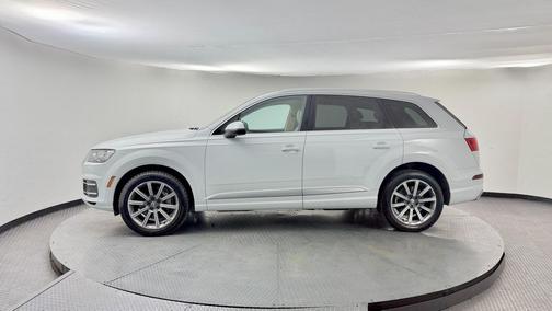 Glacier White Metallic 2018 Audi Q7 3.0T Premium Plus