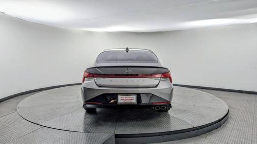 2023 Hyundai ELANTRA SE