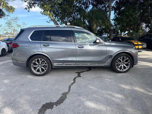 2024 BMW X7 xDrive40i