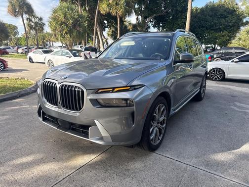 2024 BMW X7 xDrive40i