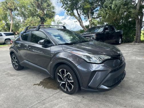 2020 Toyota C-HR XLE