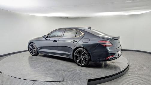 2023 Genesis G70 2.0T