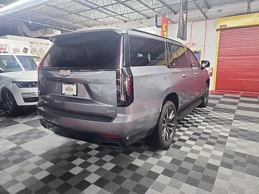 2021 Cadillac Escalade ESV Sport