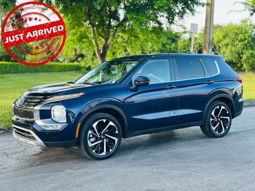 2024 Mitsubishi Outlander SE