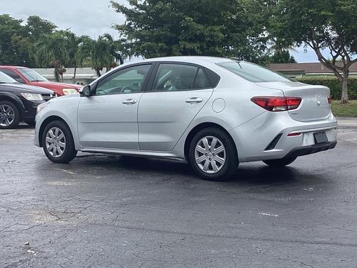 2022 Kia Rio S