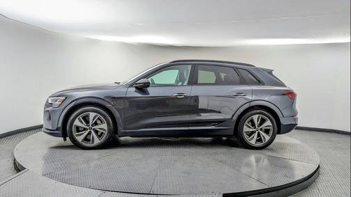 2024 Audi Q8 e-tron Premium
