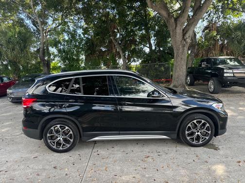 2021 BMW X1 xDrive28i