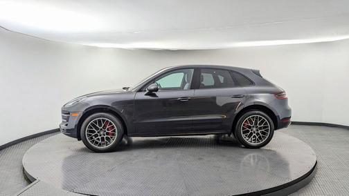 2018 Porsche Macan Turbo