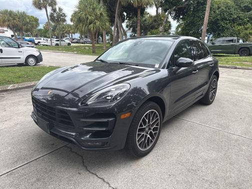 2018 Porsche Macan Turbo