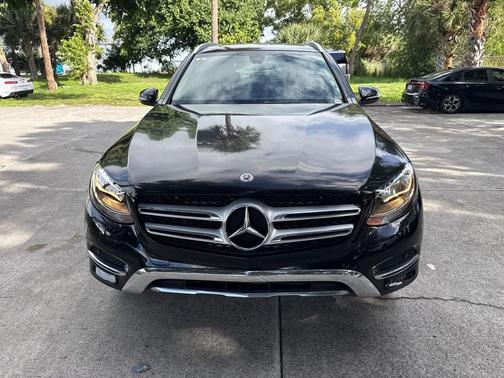 2019 Mercedes-Benz GLC 300 Base