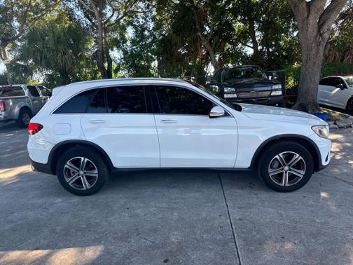 2016 Mercedes-Benz GLC 300 4MATIC