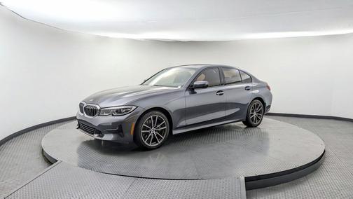 2022 BMW 330 i