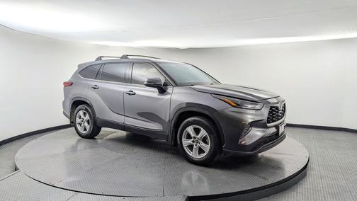 2022 Toyota Highlander L