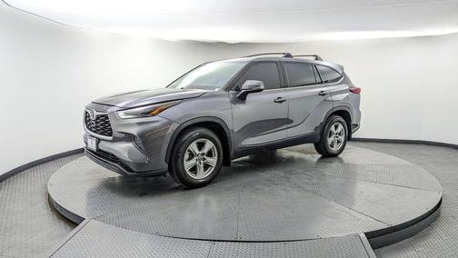 2022 Toyota Highlander L