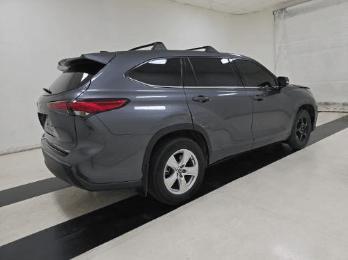 2022 Toyota Highlander L