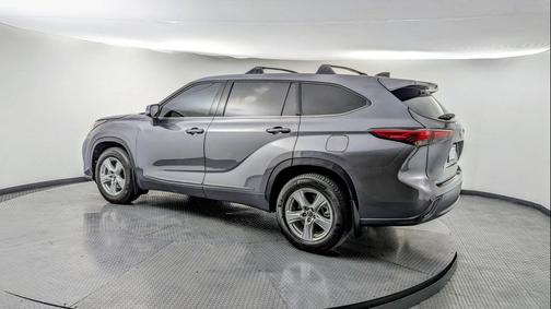 2022 Toyota Highlander L