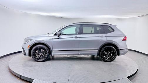 Pyrite Silver Metallic 2023 Volkswagen Tiguan 2.0T SE R-Line Black