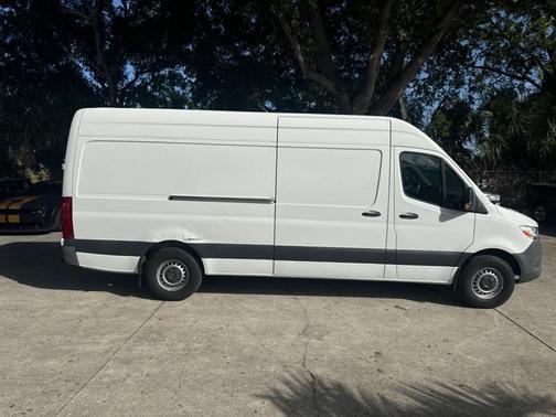 2023 Mercedes-Benz Sprinter 2500 High Roof