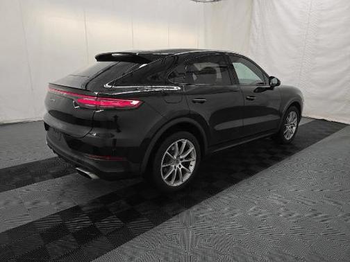 2022 Porsche Cayenne Cayenne