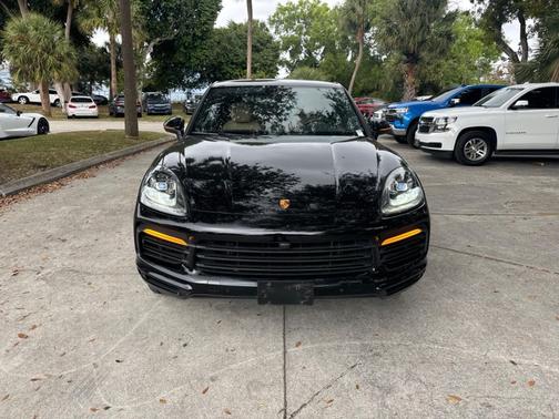 2022 Porsche Cayenne Cayenne