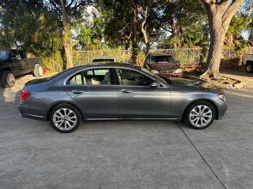 2017 Mercedes-Benz E-Class E 300