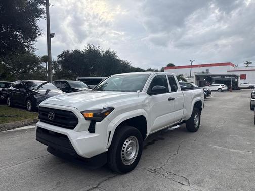 2024 Toyota Tacoma SR