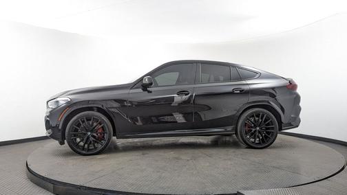 2023 BMW X6 M50i