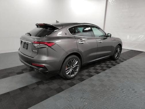 2022 Maserati Levante Modena