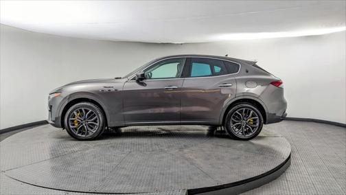 2022 Maserati Levante Modena