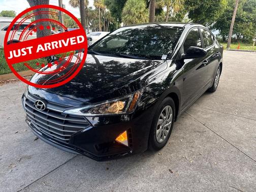 Phantom Black 2020 Hyundai ELANTRA SE
